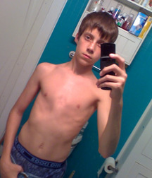 Hot Boys 5 5dbdc088f3145.jpg