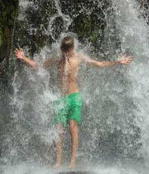 Hot Boys 5 5dbdc0aad9240.jpg