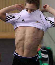 Hot Boys 5 5dbdc0b59dd14.jpg