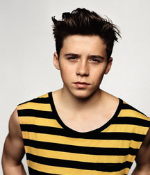 Hot Boys 5 5dbdc0db5de47.jpg