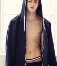 Hot Boys 5 5dbdc0e9e00f0.jpg