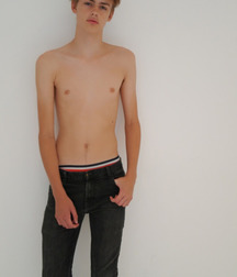 Hot Boys 5 5dbdc0ec738ca.jpg