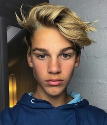 HotBoys6 5dbe95caa8316.jpg