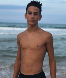 InstaBoys 5dc5babfbaa02.jpg