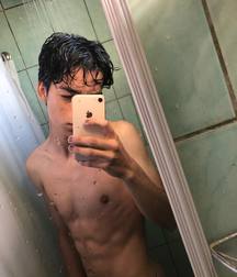 InstaBoys 5dc5badbd575d.jpg