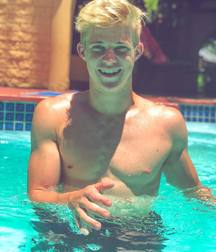 InstaBoys 5dc5baf04fac9.jpg