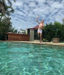 InstaBoys 5dc5baf8bd416.jpg