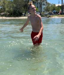 InstaBoys 5dc5bafab7fb5.jpg