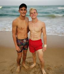 InstaBoys 5dc5bb5860246.jpg