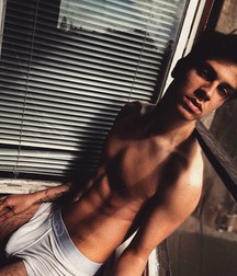 InstaBoys 5dc5bb5febb6b.jpg