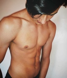 InstaBoys 5dc5bb7a2cd6c.jpg