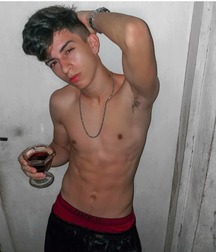 InstaBoys 5dc5bb8c15ee9.jpg