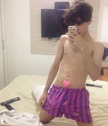 More InstaBoys 5dc5c0d5b81a4.jpg