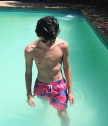 More InstaBoys 5dc5c1434aebb.jpg