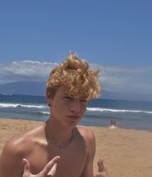 More InstaBoys 5dc5c1a39e3d3.jpg