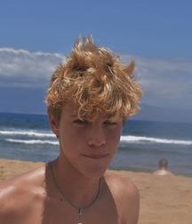 More InstaBoys 5dc5c1a5c5d6e.jpg