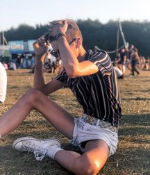 More InstaBoys 5dc5c1b7a5982.jpg