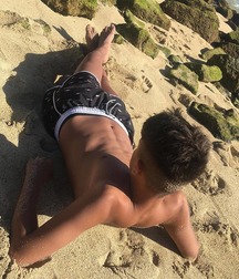 More InstaBoys 5dc5c1ef6139c.jpg