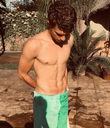 More InstaBoys 5dc5c21a1f252.jpg