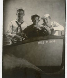 Vintage Gay 01 5b5e4fc414b1f.jpg