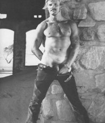 Vintage Gay 01 5b5e4fd4870b6.jpg