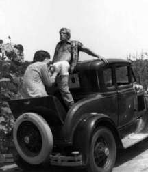 Vintage Gay 01 5b5e4fee18ae5.jpg