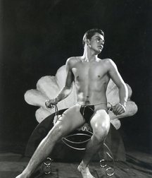 Vintage Gay 01 5b5e4ff67b5c2.jpg