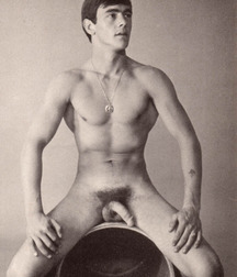 Vintage Gay 01 5b5e502515dd1.jpg