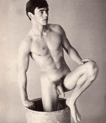 Vintage Gay 01 5b5e50263a955.jpg
