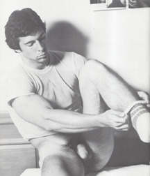 Vintage Gay 01 5b5e50d3efeb1.jpg