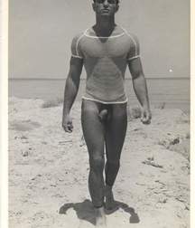 Vintage Gay 01 5b5e512021e95.jpg
