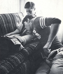 Vintage Gay 01 5b5e5130c0919.jpg