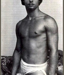 Vintage Gay 01 5b5e5199e3e96.jpg