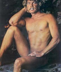 Vintage Gay 01 5b5e519e5eb93.jpg