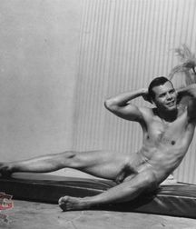 Vintage Gay 01 5b5e51b56926b.jpg