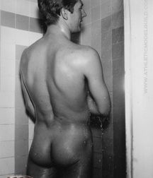 Vintage Gay 01 5b5e51d96b342.jpg