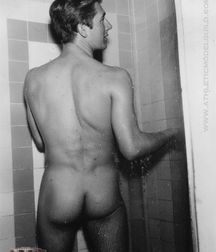 Vintage Gay 01 5b5e51e14f550.jpg