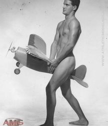 Vintage Gay 01 5b5e51f52e133.jpg