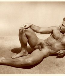 Vintage Gay 01 5b5e5201c46b6.jpg