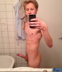 iphone bois 5b6f31a3578e0.jpg