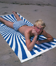 vintage blond Rex 5d3e07100ee30.jpg