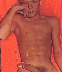 vintage blond Rex 5d3e07621d028.jpg