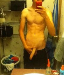 iphone teens 5d3f460130a04.jpeg