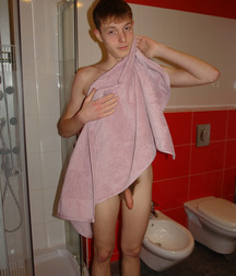 Sexy Nude Twinks 5b81a0d94d859.jpg