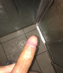 Straight but curious 1 5b64bae60afe2.jpeg