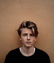 Contemplating Men (nothing sexy) 5b7a14d693ec0.jpg