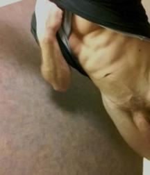 Assorted guys from web 03 5ddf0bff9f30a.jpg