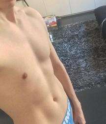 Assorted guys from web 11 5dfe7144c0a42.jpg