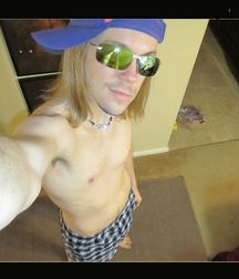 Assorted guys from web 15 5e18f3d84be8a.jpg