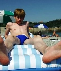 Assorted guys from web 16 5e18f60b7bc99.jpg